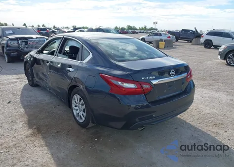 2018 Nissan Altima 2.5/S/Sv/Sl/Sr z USA, uszkodzony, nr VIN 1N4AL3AP8JC142384